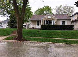 6424 W Oconto Pl, West Allis, WI 53219