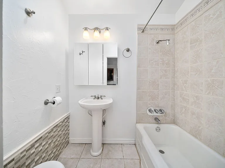 2525 Gail Pl — Photo 16