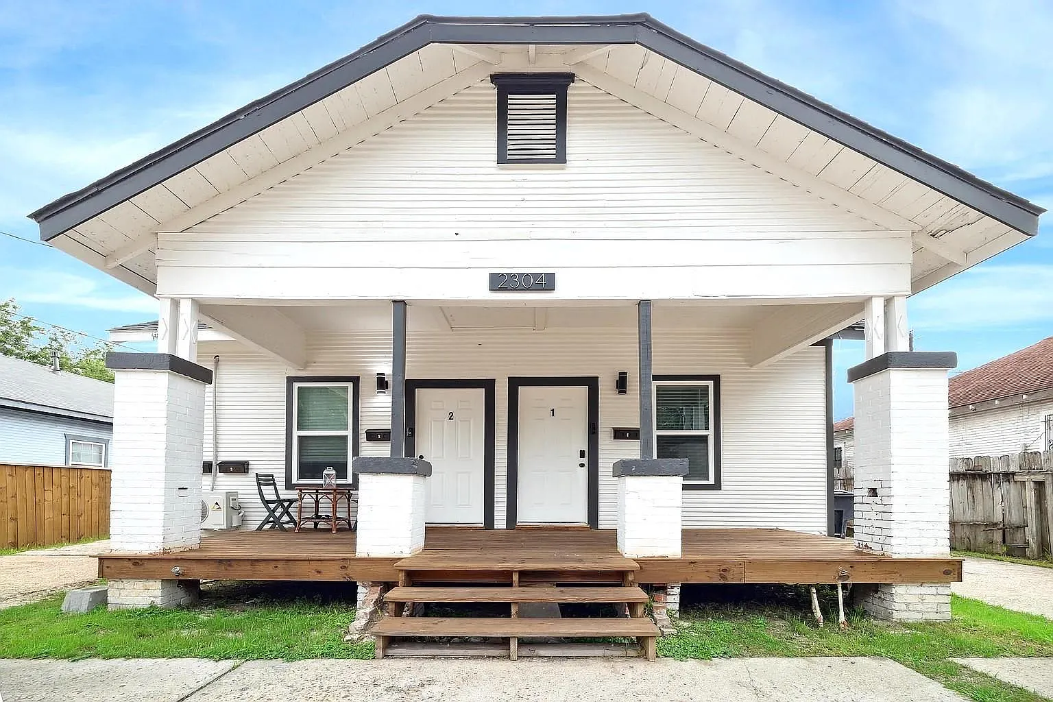 2 bed, 1.0 bath, 1656 sqft, $1,500 — Photo 1