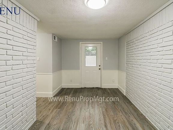 3rd image of 2954 Almeda Plaza Dr