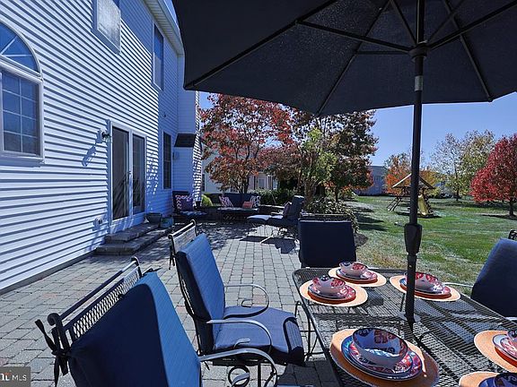 4th image of 5416 Windtree Dr