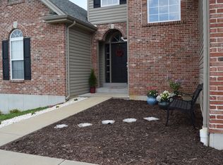 127 Stone Oaks Dr, Arnold, MO 63010