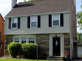 3849 Grenville Rd, University Heights, OH 44118