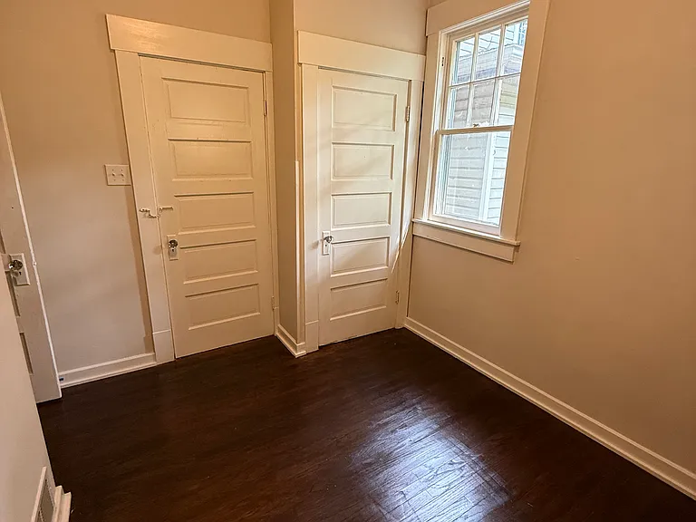 718 Gephart Dr — Photo 12