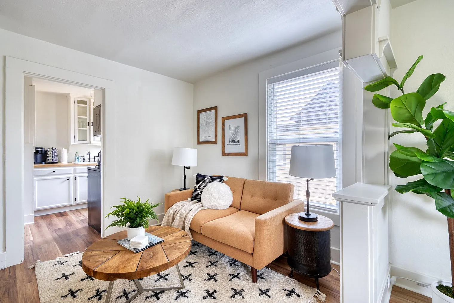 1 bed, 1.0 bath, 495 sqft, $2,630 — Photo 2