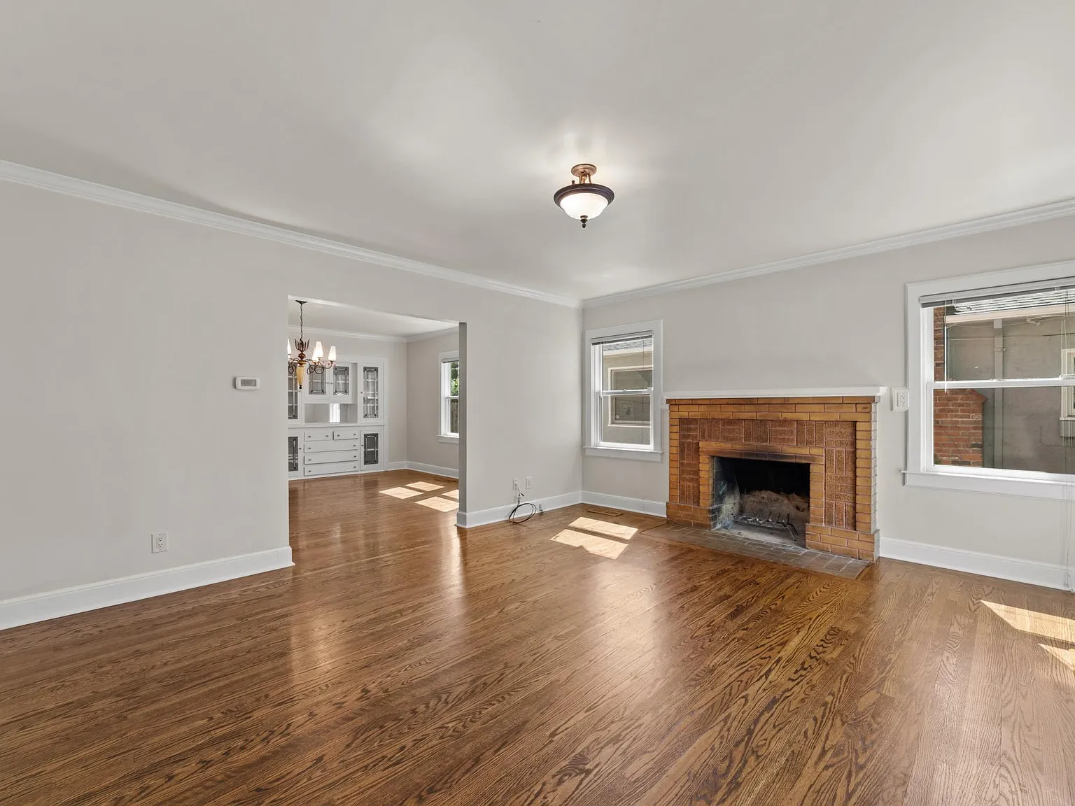 2 bed, 1340 sqft, $3,200 — Photo 3