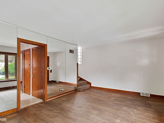 4th image of 6963 W Armitage Ave