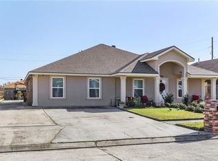 4611 Perelli Dr, New Orleans, LA 70127