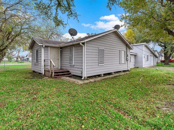 1231 23rd St N, Texas City, TX 77590