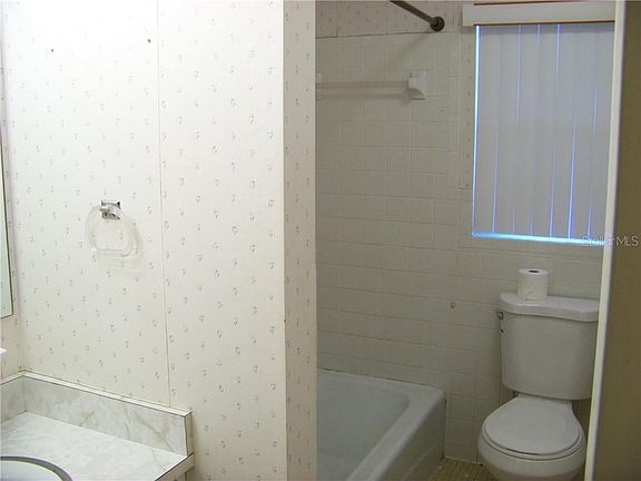 5th image of 3144 SE Fort King St