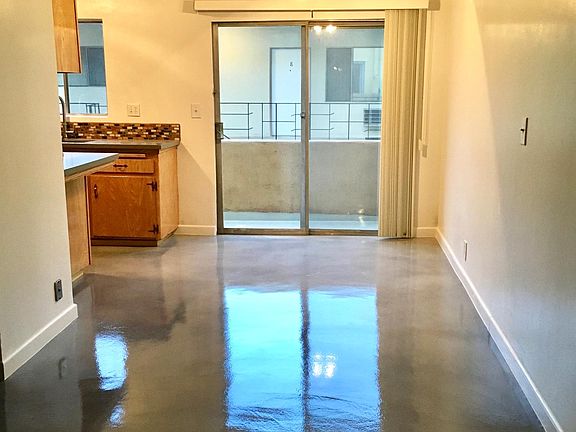 3rd image of 90 Hurlbut St #3