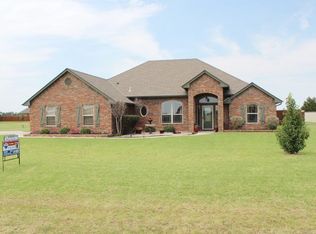 30 NE Sunset Dr, Elgin, OK 73538