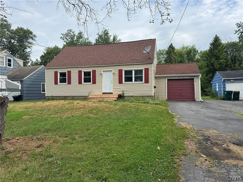 2 bed, 1.0 bath, 650 sqft, $1,500 — Photo 2
