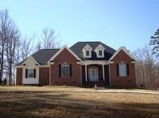 1635 Cedar Creek Dr, Mebane, NC 27302