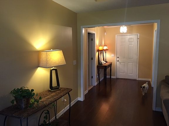 4th image of 115 Holmar Dr