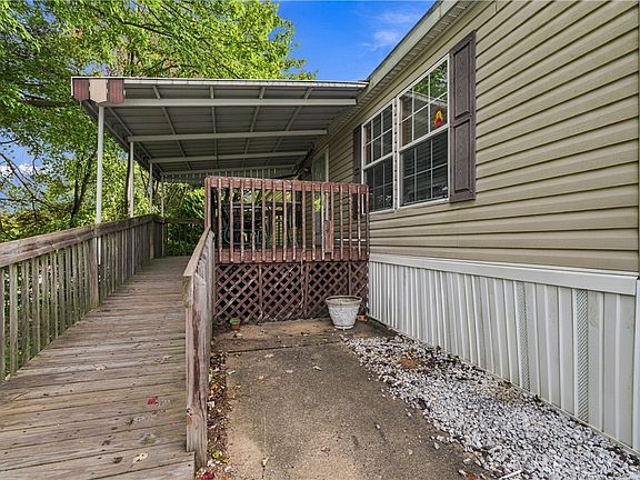 2nd image of 118 Highland Dr