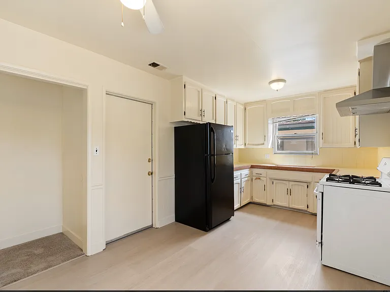 5625 Gables St — Photo 12