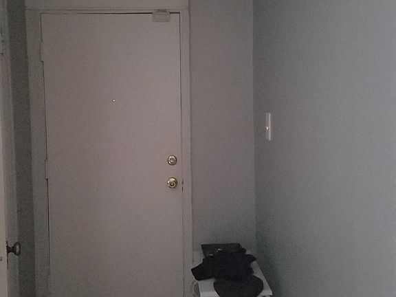 5th image of 4515 Maryland Ave APT 211