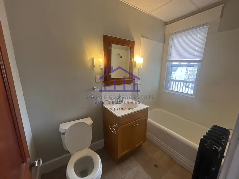 141-143 Bartlett St #141-3 — Photo 8