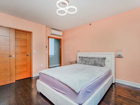 1702 Avenue Z image 25 of 40