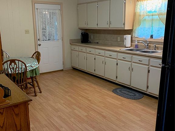 5th image of 196 Harris Ln