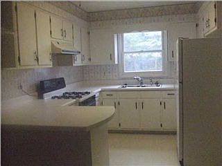 2nd image of 3242 Wellington Rd