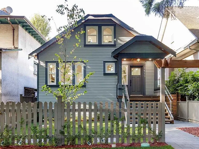 1417 E 10th Ave — Photo 1