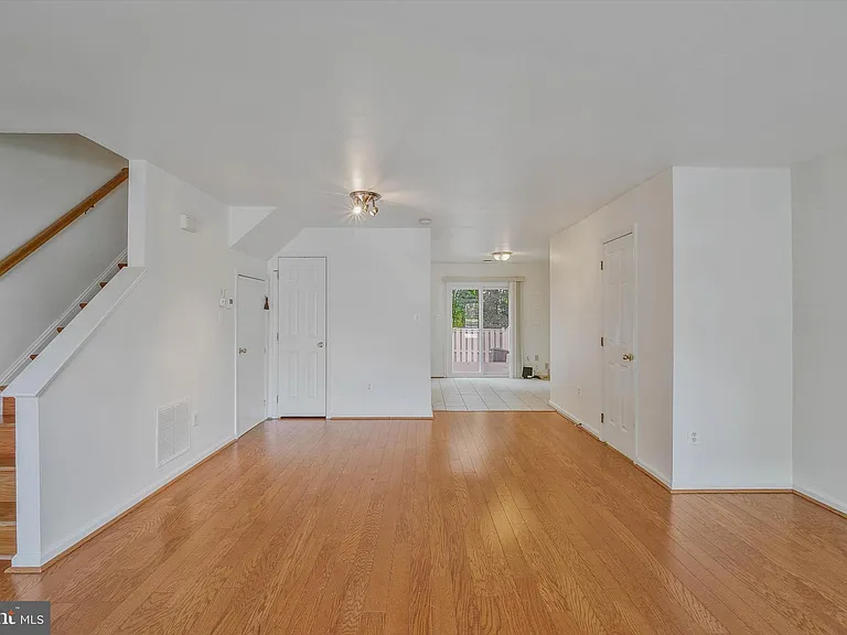 14844 Edman Cir — Photo 5