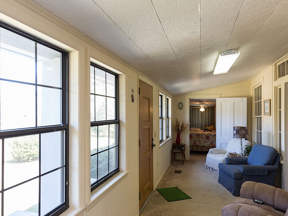 1st image of 20364 180th St