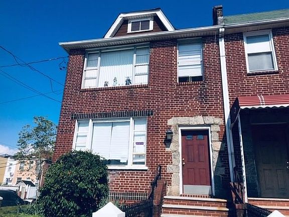 2nd image of 8684 15th Ave