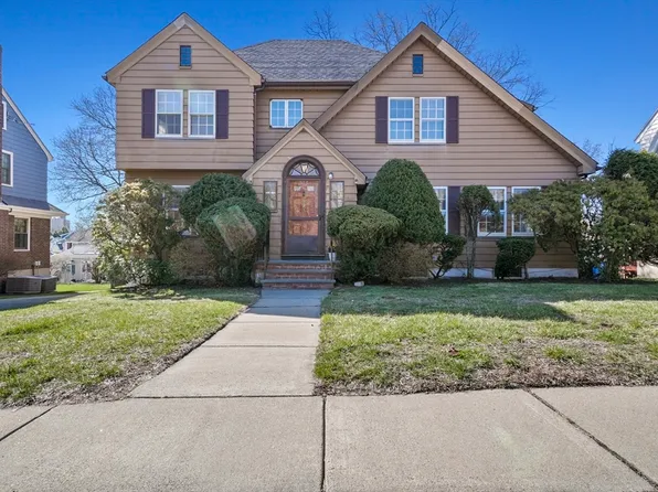 231 Washington St, Belmont, MA 02478