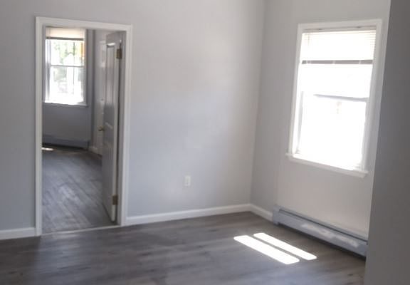 5th image of 659 S 17th St Floor 1