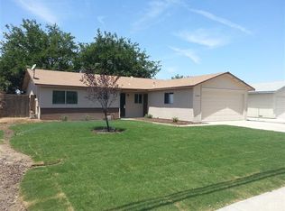 11460 14th Ave, Armona, CA 93202