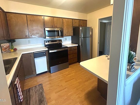 4th image of 453 S PARKCREST -- #432