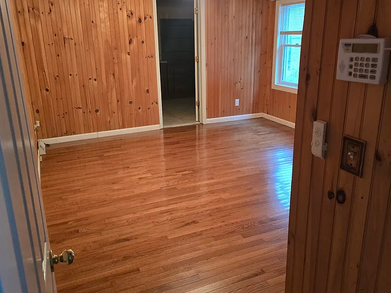 687 Logans Run Dr — Photo 17