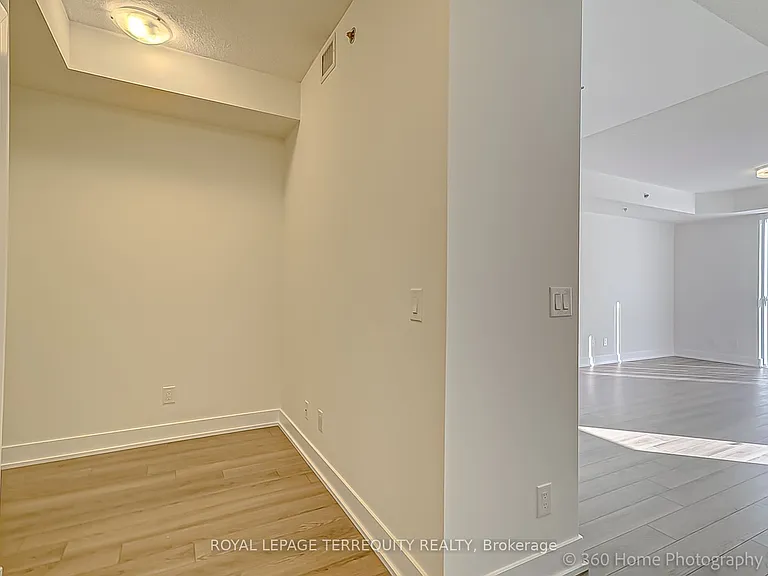 318 Richmond St W #1207 — Photo 22