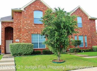 1027 Jamie Dr, Grand Prairie, TX 75052