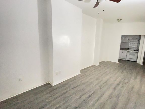 2nd image of 3842 N Park Ave Floor 1