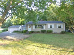 1957 Haslett Rd, Haslett, MI 48840