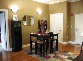 36 Village Rd APT 712, Middleton, MA 01949