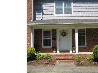 1007 Robin Hood Rd APT B, High Pt, NC 27262