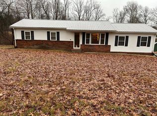 2421 Tinchtown Rd, Jamestown, TN 38556