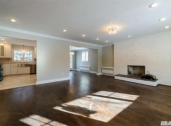 2nd image of 25 Hamilton Pl