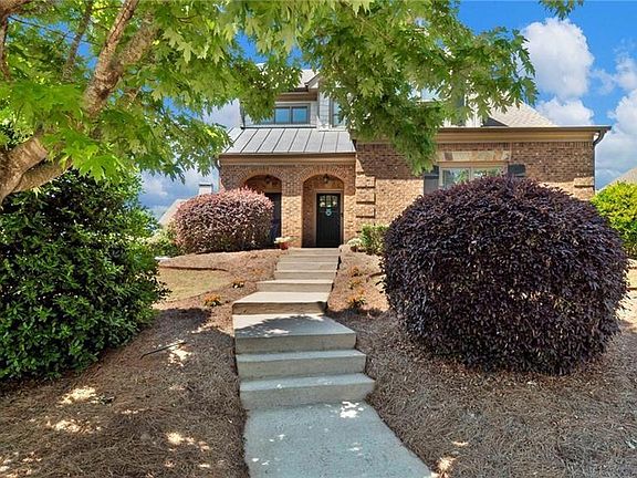 2nd image of 663 Timothy Rd