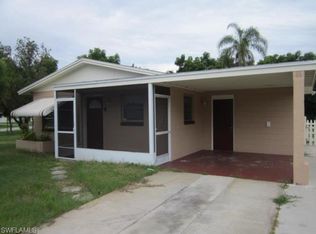 4 Homestead Rd S, Lehigh Acres, FL 33936