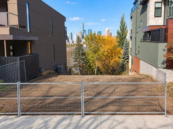 10068 90th Ave NW, Edmonton, AB T6E 4X1