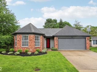 7061 Woodgate Cir, Fishers, IN 46038