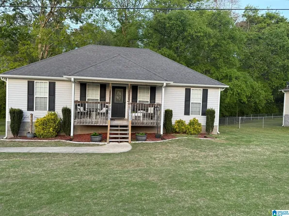 230 Hidden Meadows Dr, Hayden, AL 35079