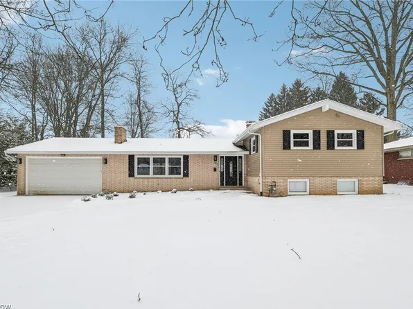6635 Ronjoy Pl, Youngstown, OH 44512