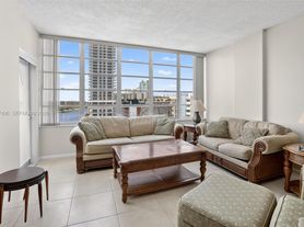 1817 S Ocean Dr